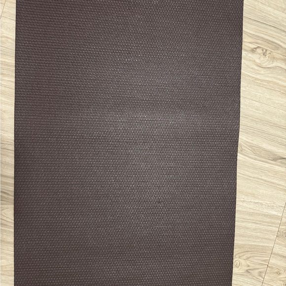 Hot Worx Yoga mat and towel. Used twice. - Picture 4 of 5